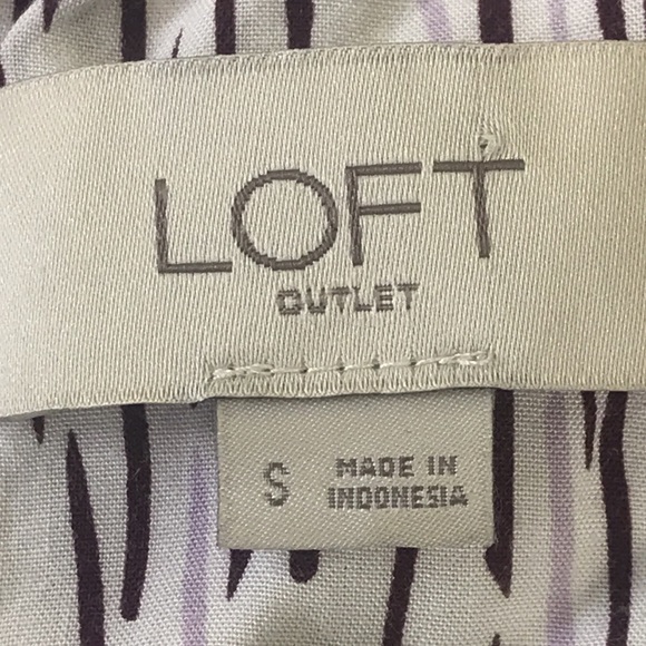 Loft brand Ladies Blouse - Picture 8 of 9
